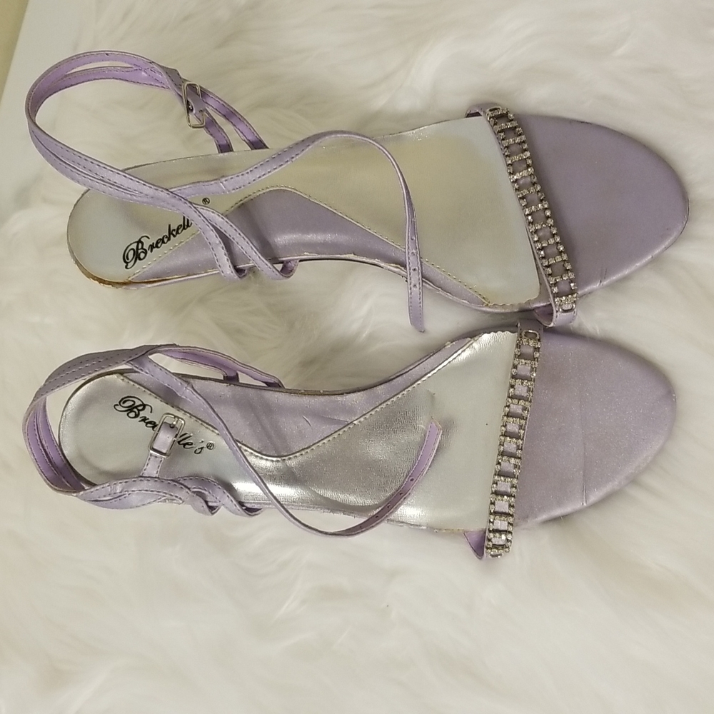 Purple heels with rhinestones